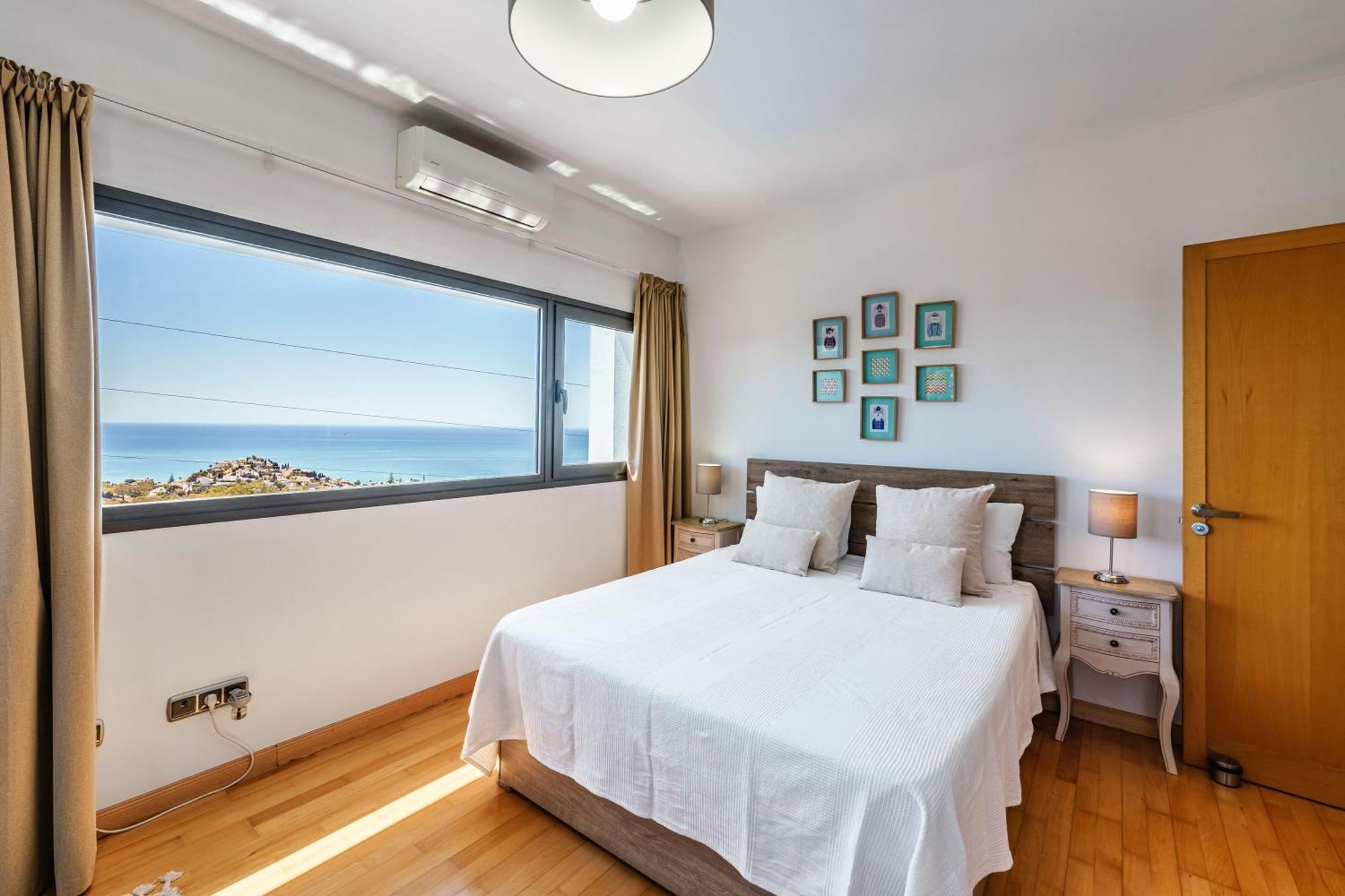 Holivista Benalmádena